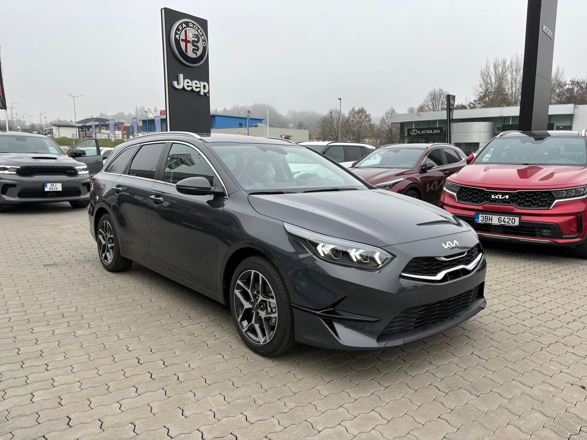 Kia Ceed SW CD 1,5 T-GDi GPF TOP + BUS