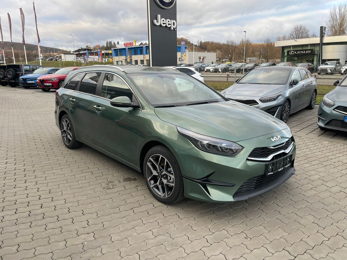 Kia Ceed SW 1,5 T-GDi GPF 7DCT TOP + BU