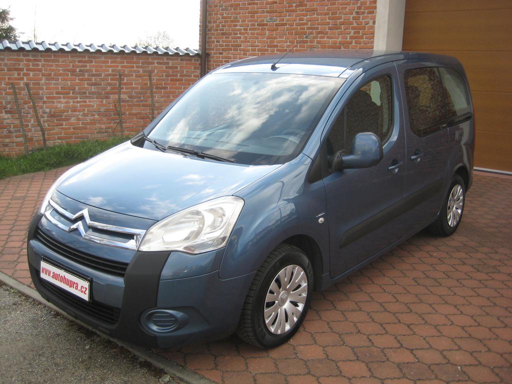Citroën Berlingo 1.6 e-HDi MULTISPACE SERVISKA