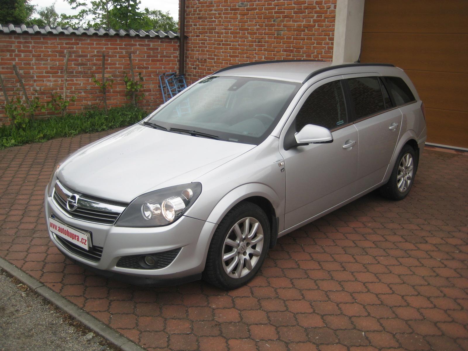 Opel Astra 1.9 CDTi CARAVAN KLIMA TAŽNÉ
