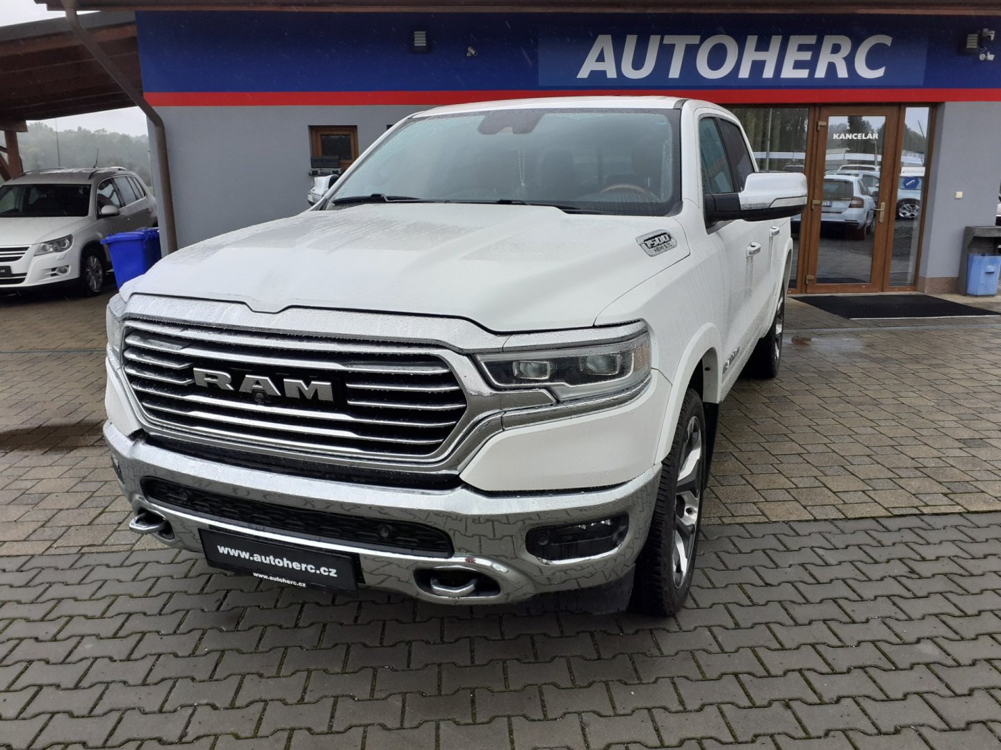 Dodge RAM 1500 5,7 8V HEMI LONGHORN