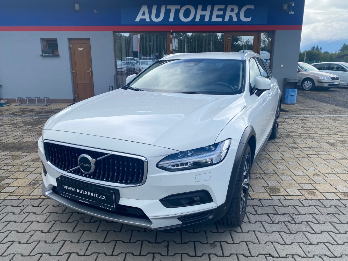 Volvo V90 2.0 Cross Country PRO B5Hybrid
