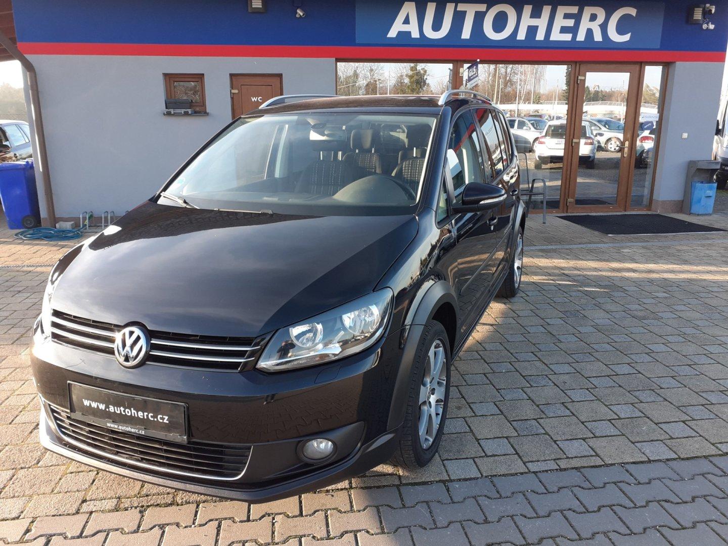 Volkswagen Touran 2.0 TDi CROSS