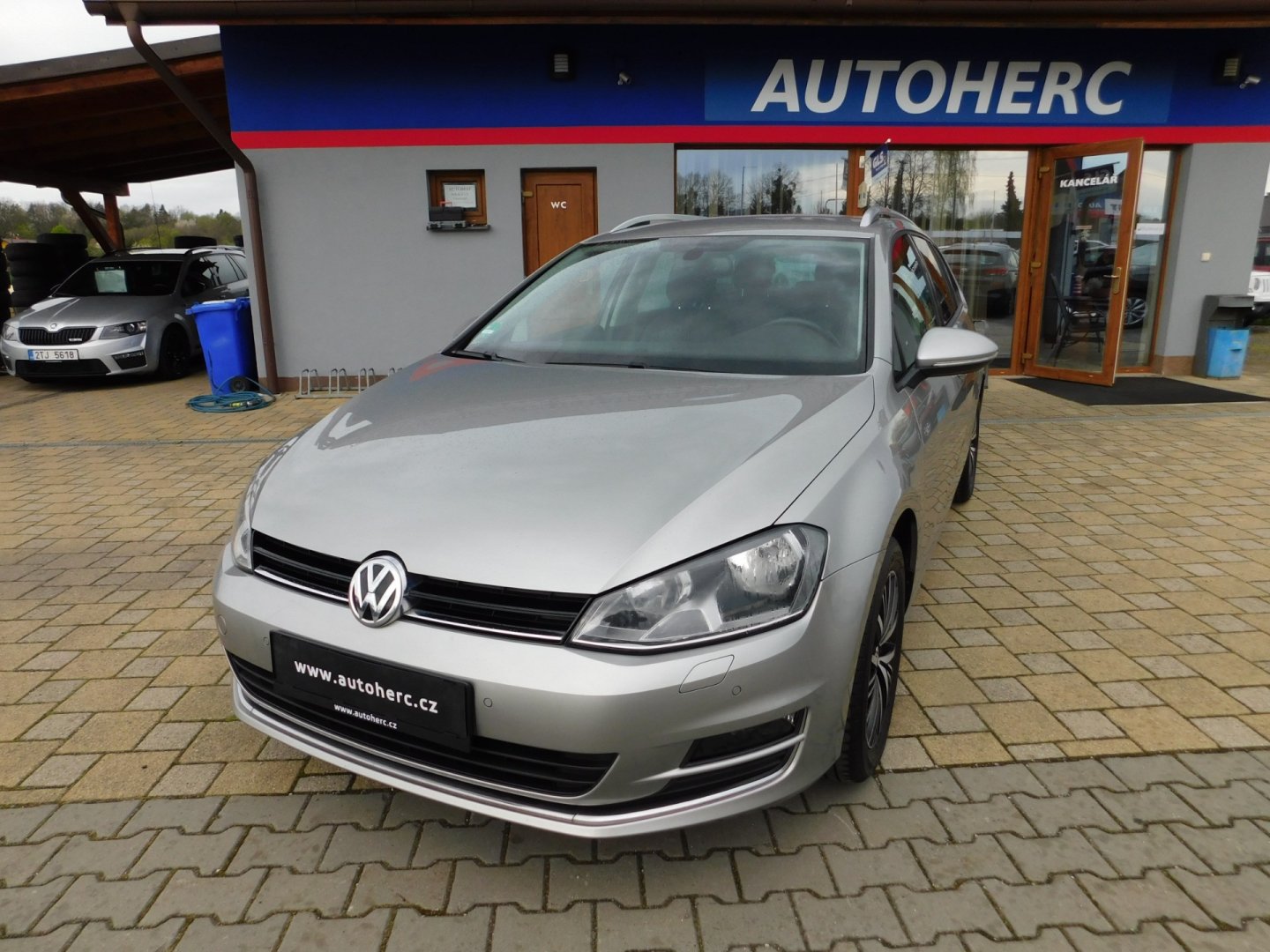 Volkswagen Golf VII KOMBI 2.0 TDi
