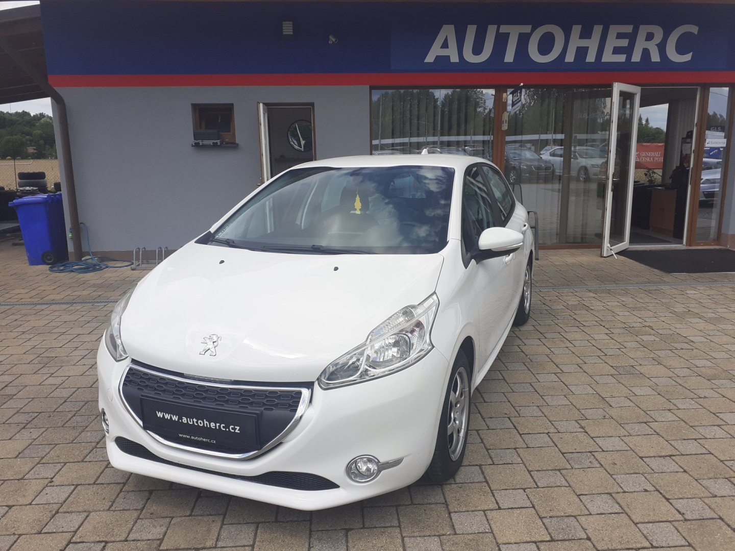Peugeot 208 1.0 PT ,AC,TEMP.