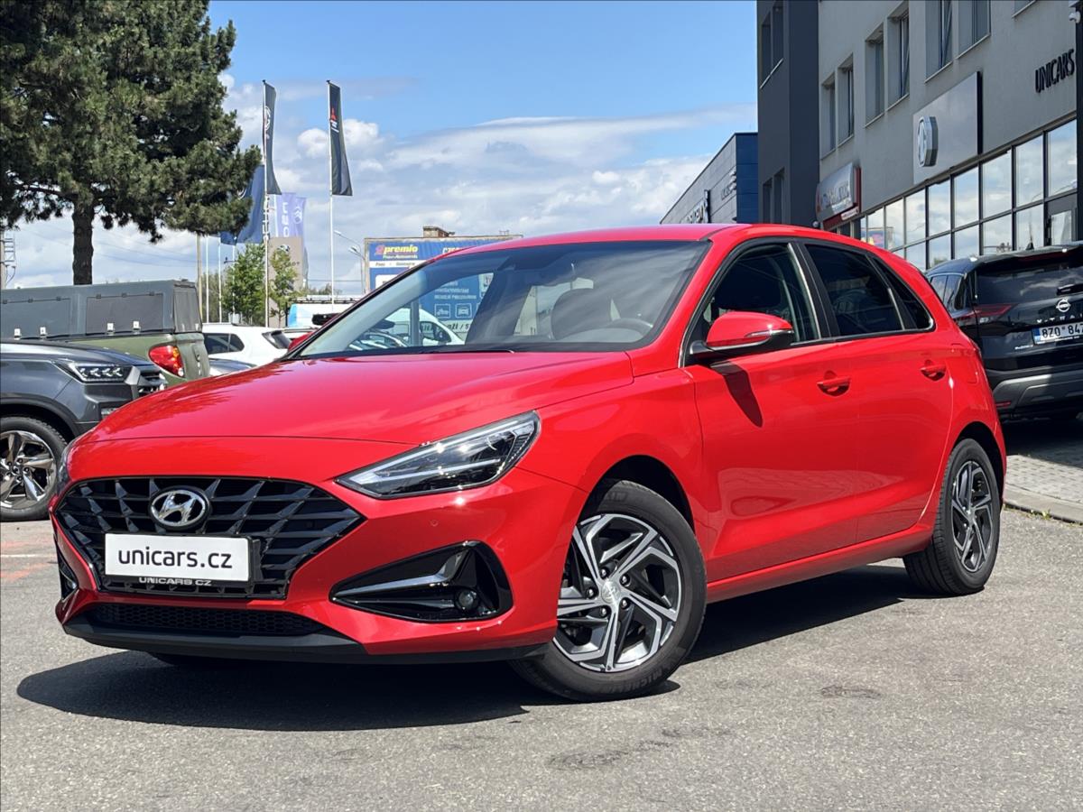 Hyundai i30 1,5 GDI SMART NAVI 1maj ČR