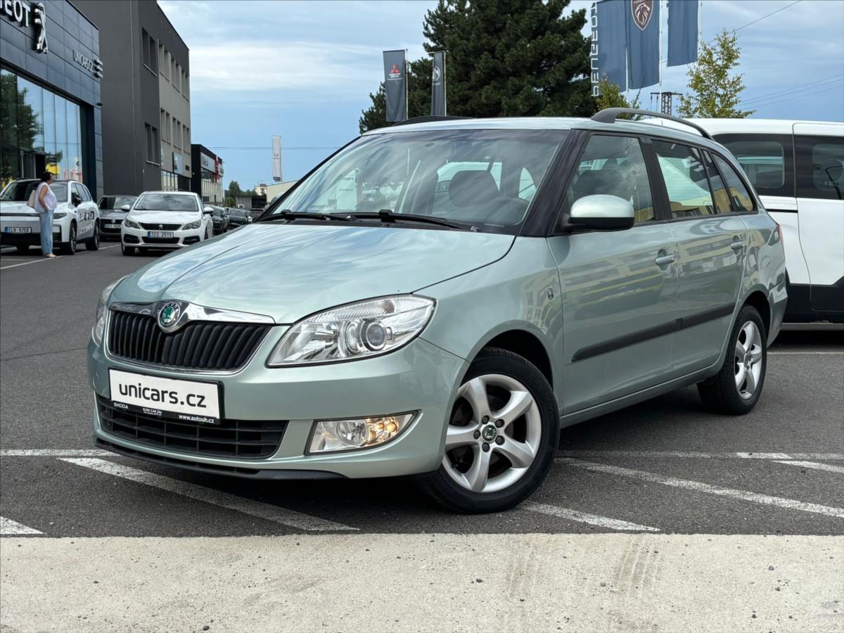 Škoda Fabia 1,2 TSI Top výbava + Serviska