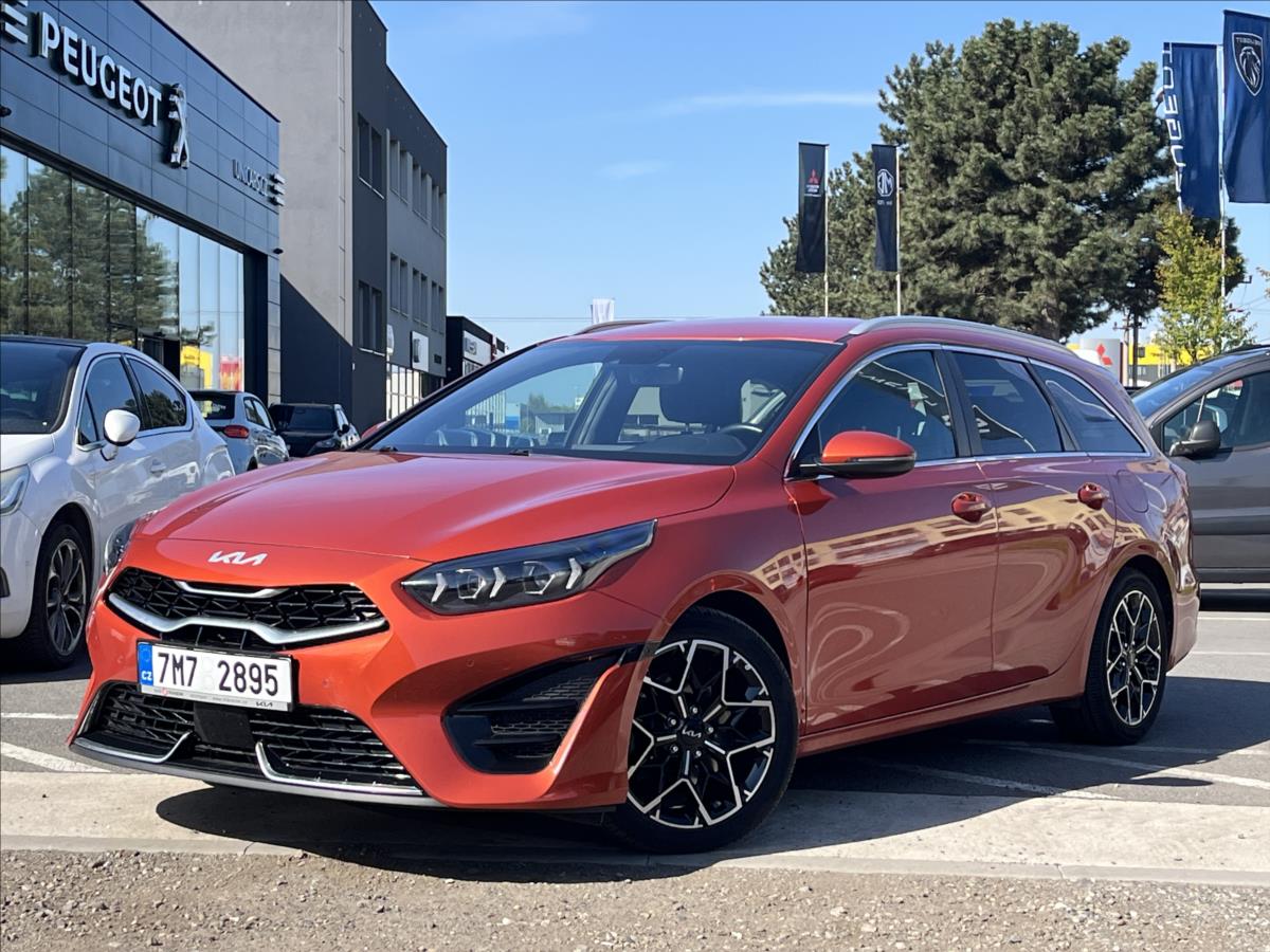 Kia Ceed 1,5 T-GDI GT Line CZ1maj
