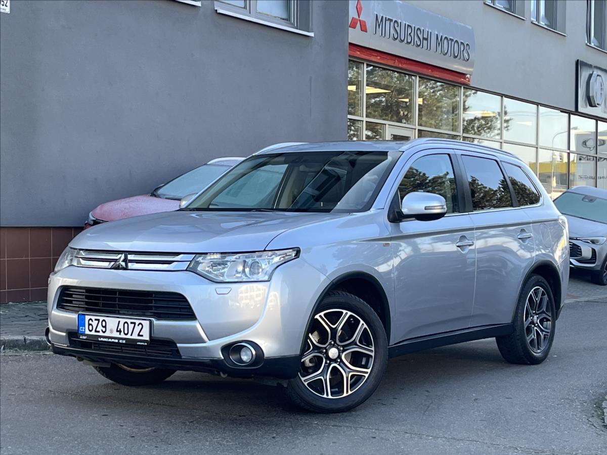 Mitsubishi Outlander 2,3 DI-D Instyle ČR