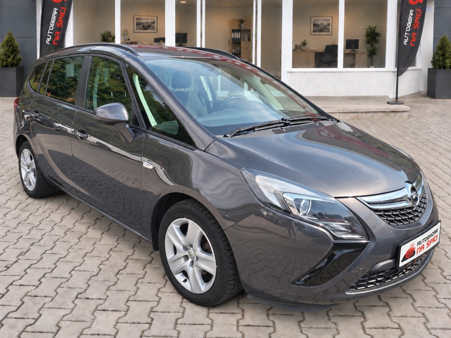 Opel Zafira TOURER 2.0CDTI 96kW -7.MÍST