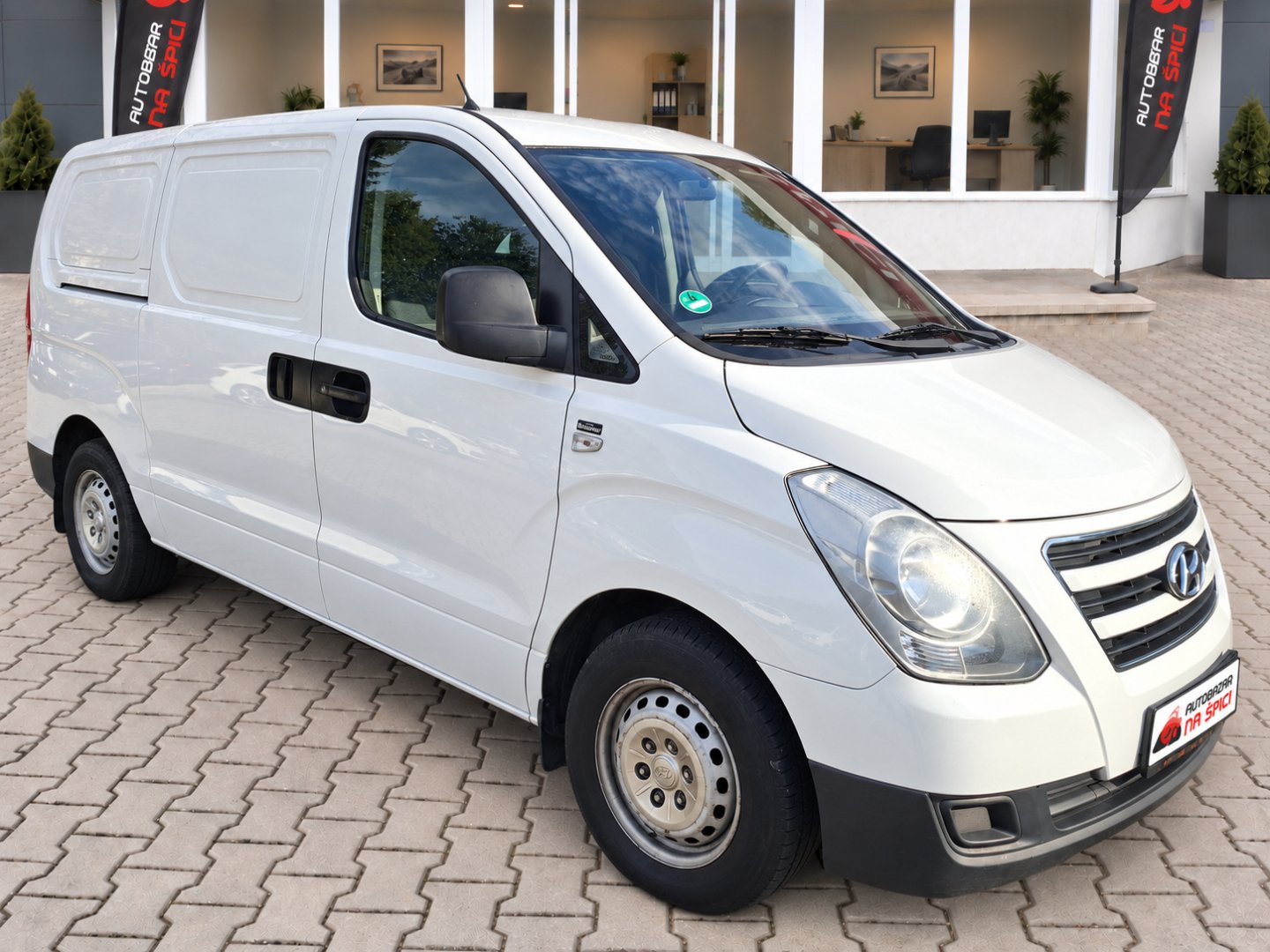 Hyundai H 1 2.5CRDi 85kW -TAŽNÉ ZAŘÍZENÍ