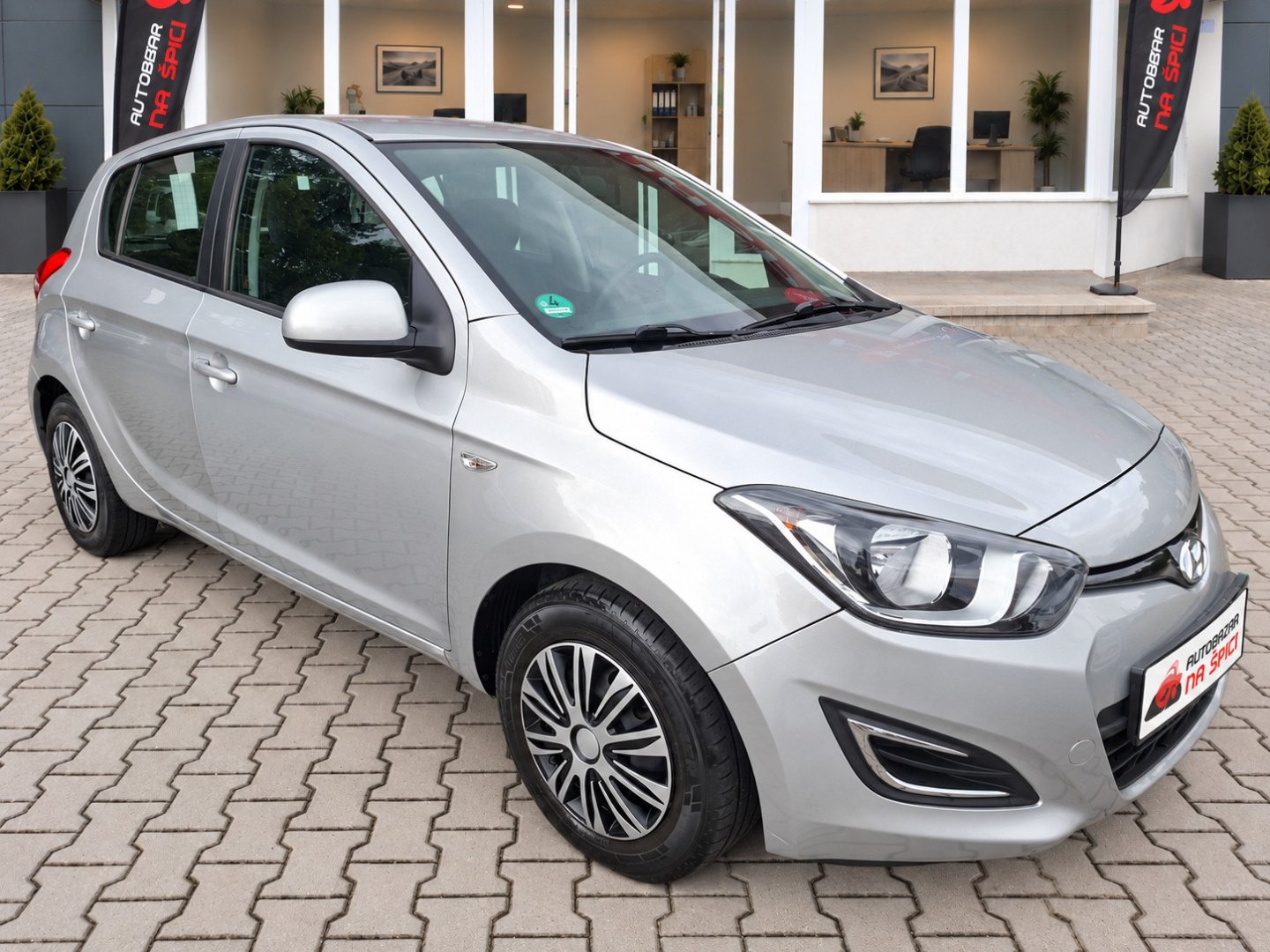 Hyundai i20 1.2i 63kW -KLIMATIZACE-S.KNIHA
