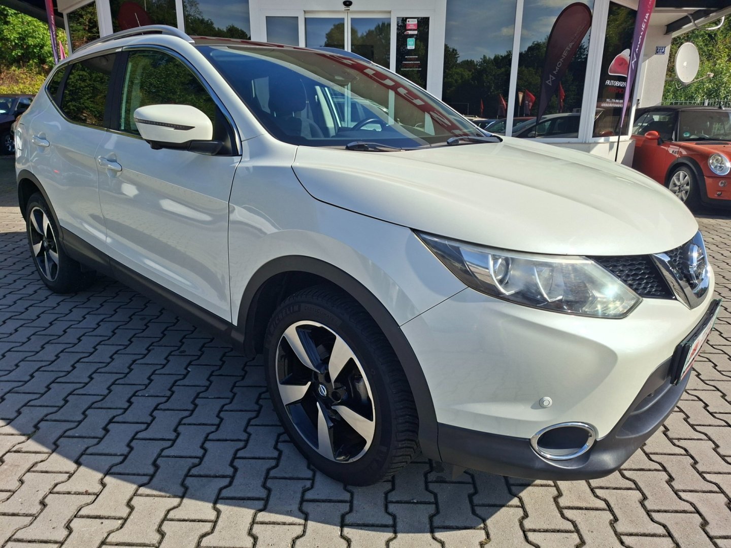 Nissan Qashqai 1.5dCi 81kW 6MAN -VÝBAVA!