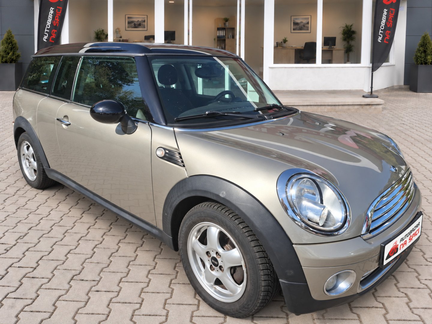 Mini Clubman 1.6i 88kW -VYHŘ.SED.-P.SENSORY