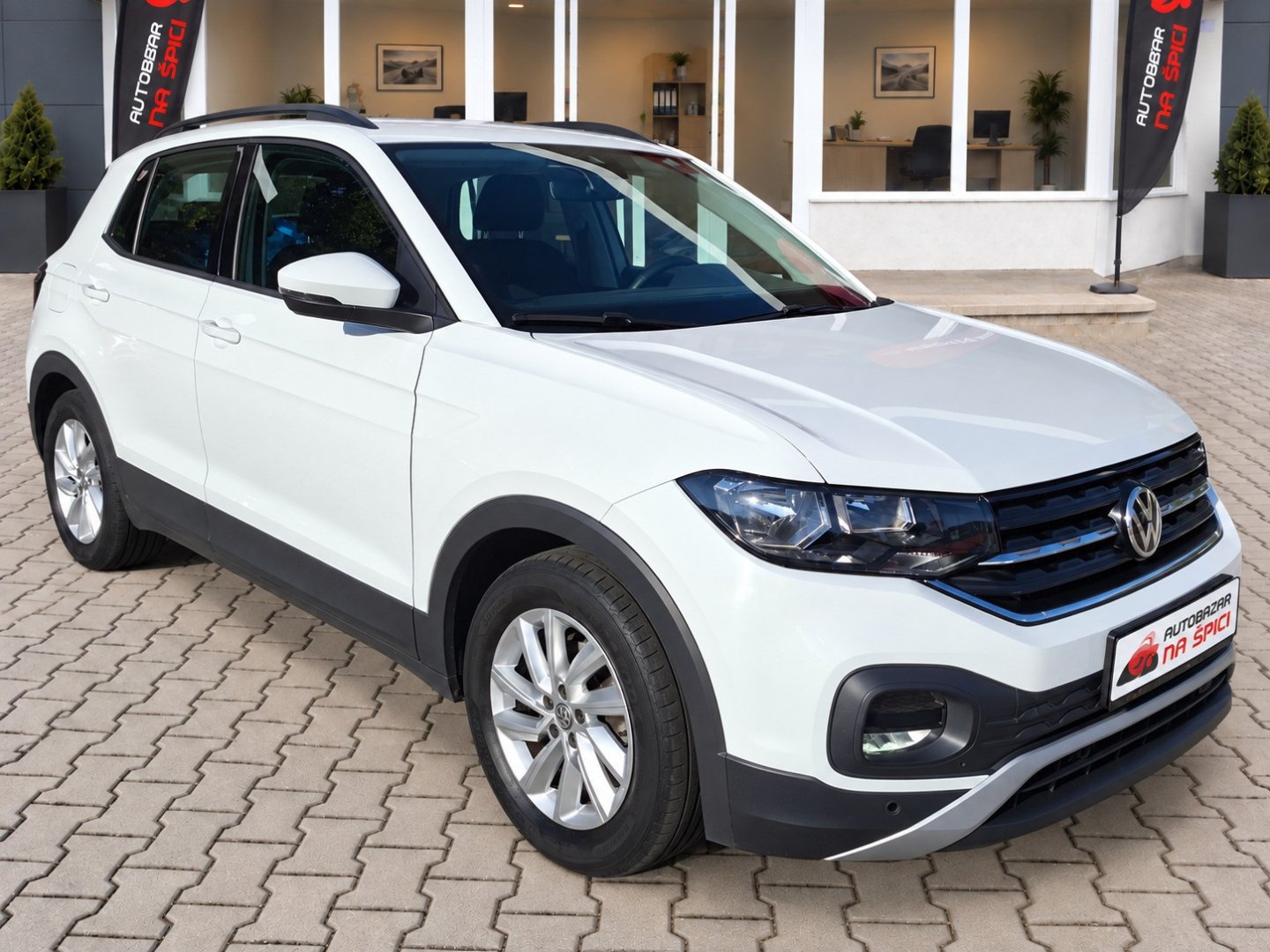 Volkswagen T-Cross 1.0TSI 70kW MAN -1.MAJITEL