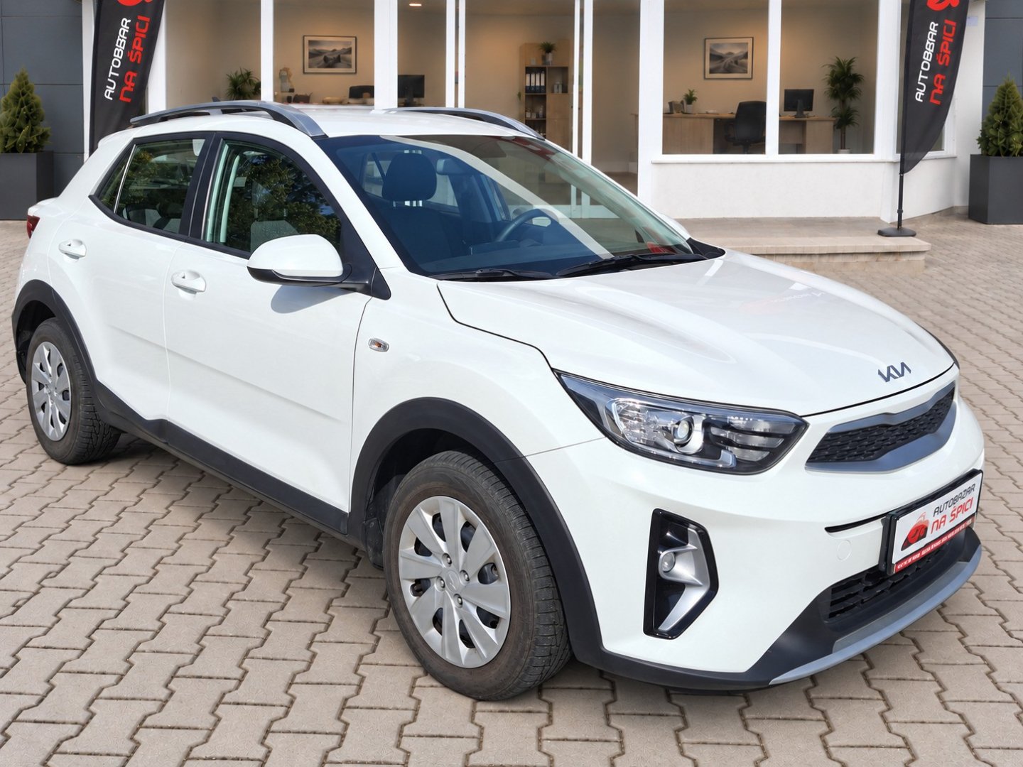Kia Stonic 1.2i 61kW COMFORT -1.MAJITEL
