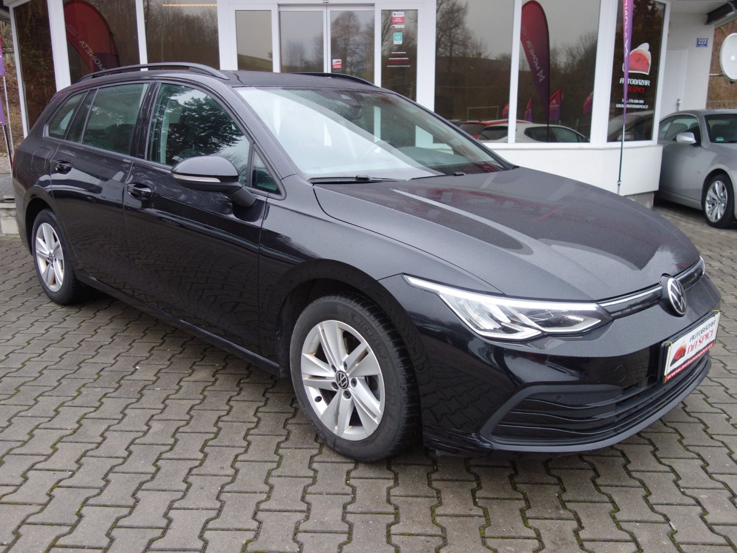 Volkswagen Golf 1.0e-TSI 81kW DSG -VÝBAVA-LED