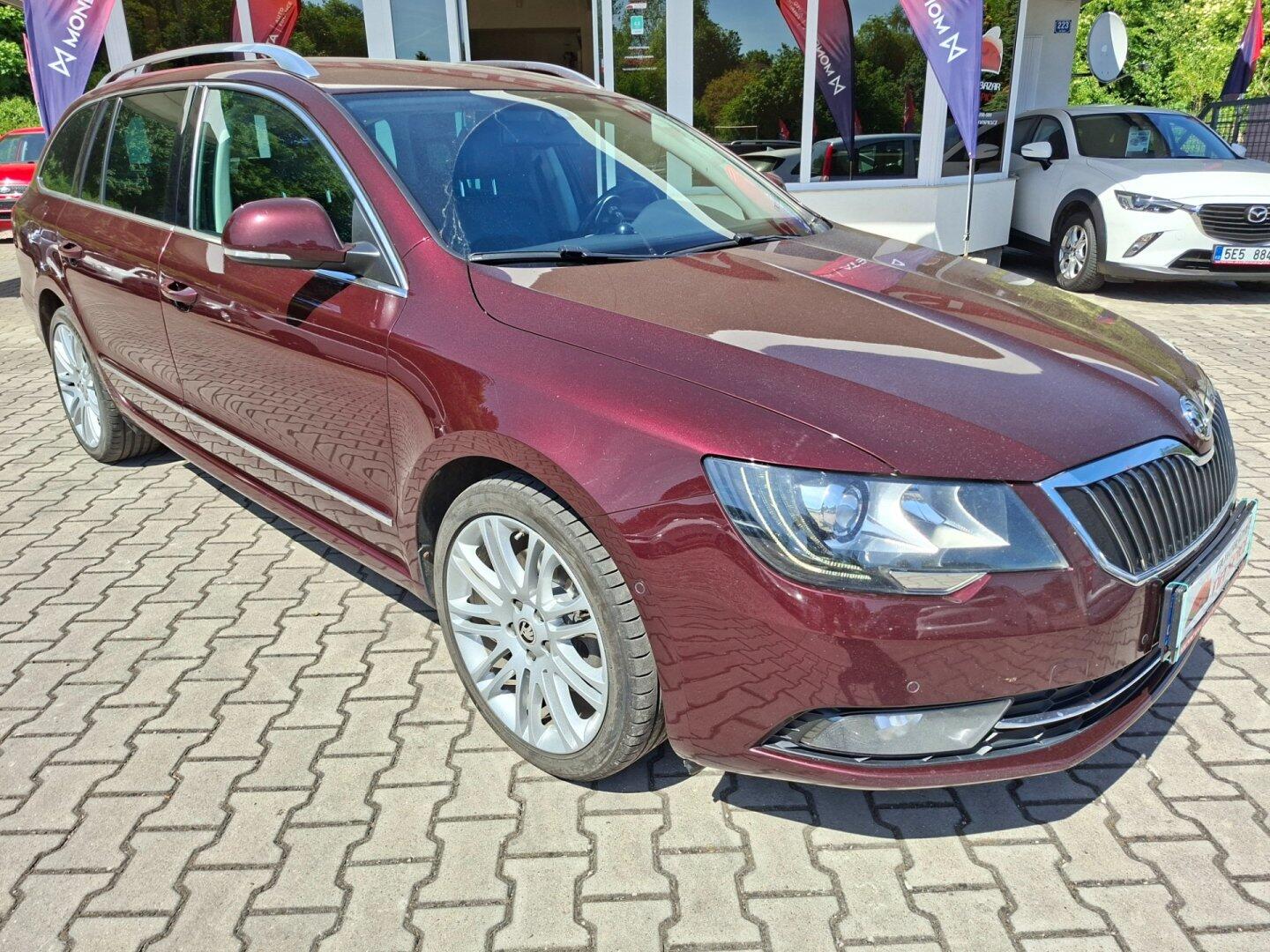 Škoda Superb 2.0TDI 125kW DSG 4X4 -NOVÉ ČR