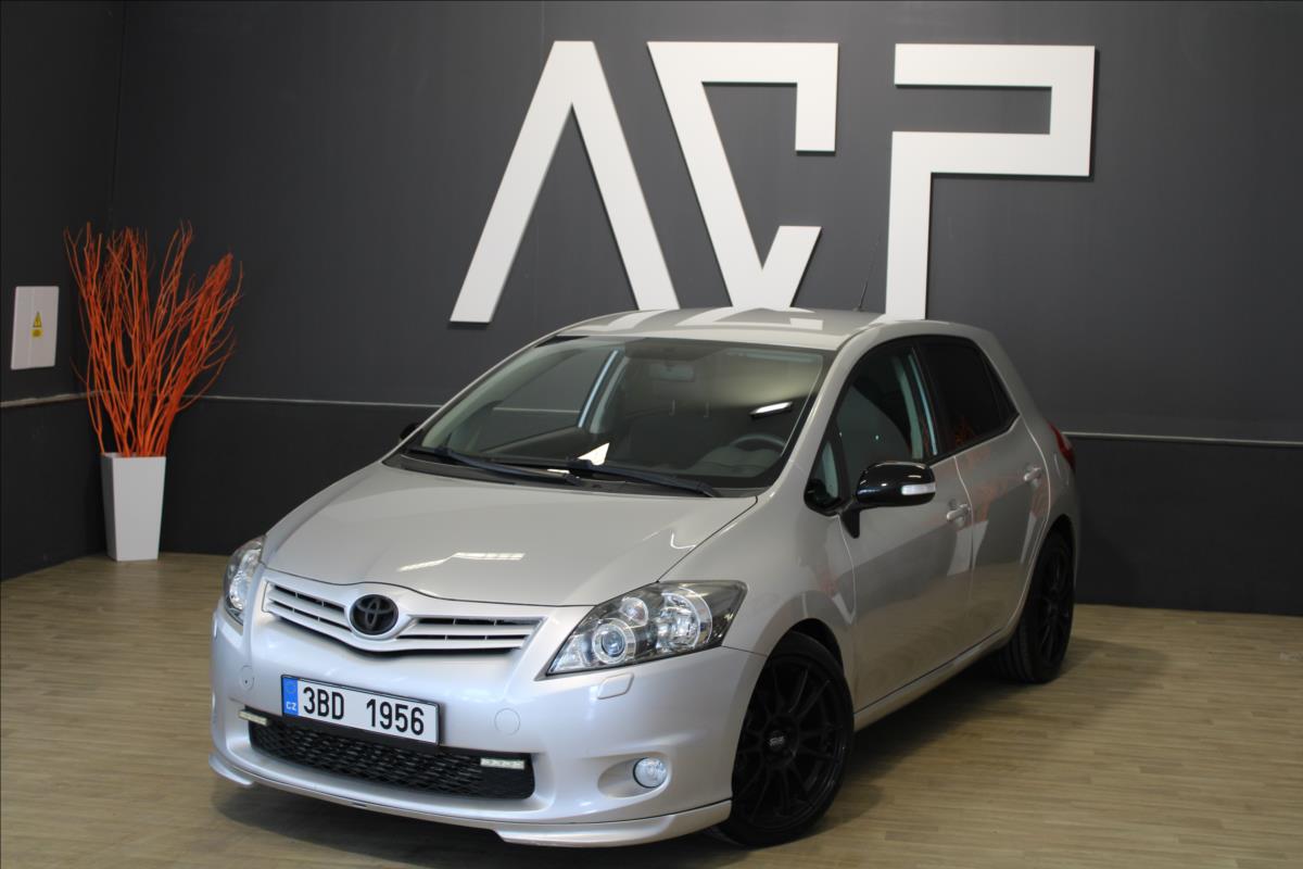 Toyota Auris 1.8HSD*Lux*180kW*KOMPRESOR