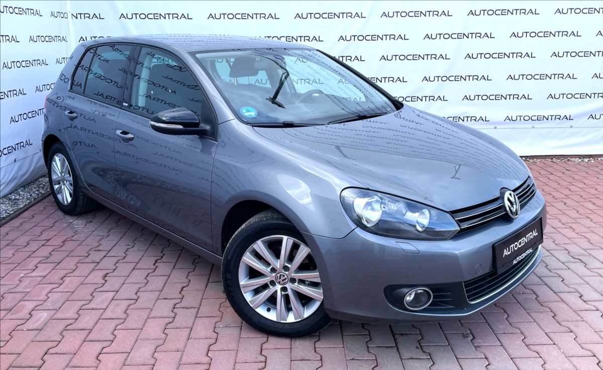 Volkswagen Golf 1,2 TSI Style 77kw Navi po ser
