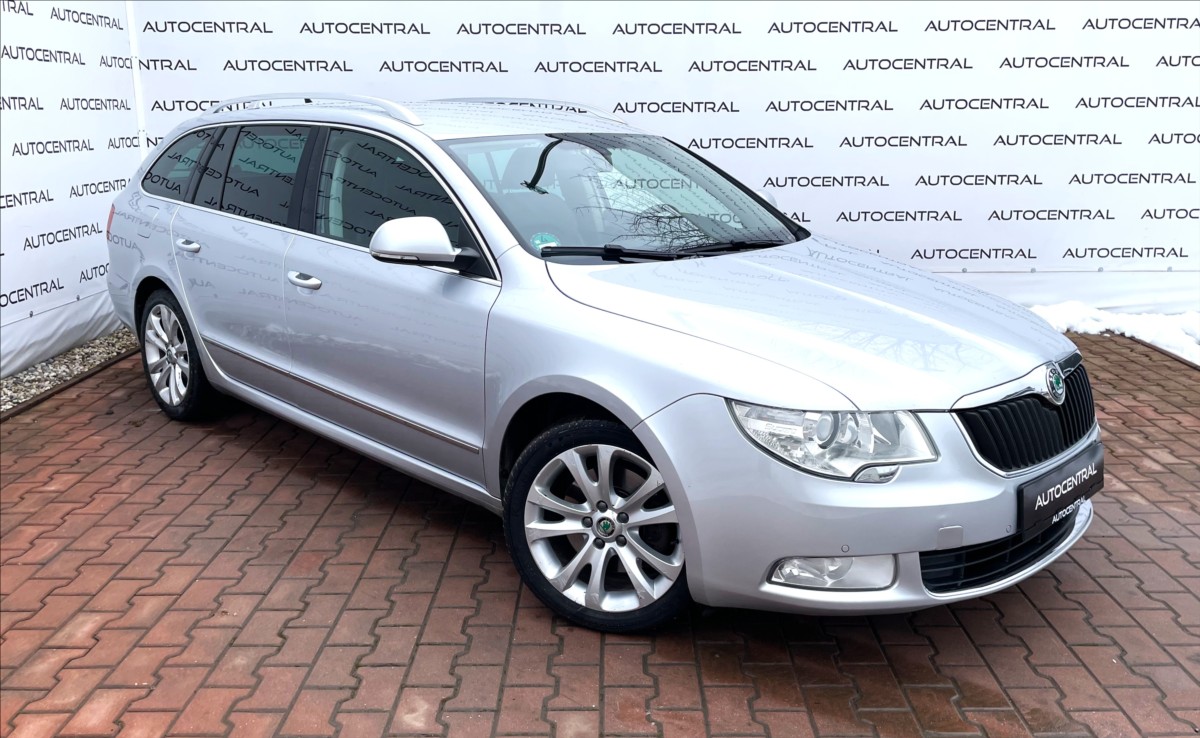 Škoda Superb 2,0 TDi,125kW,serv.kn.
