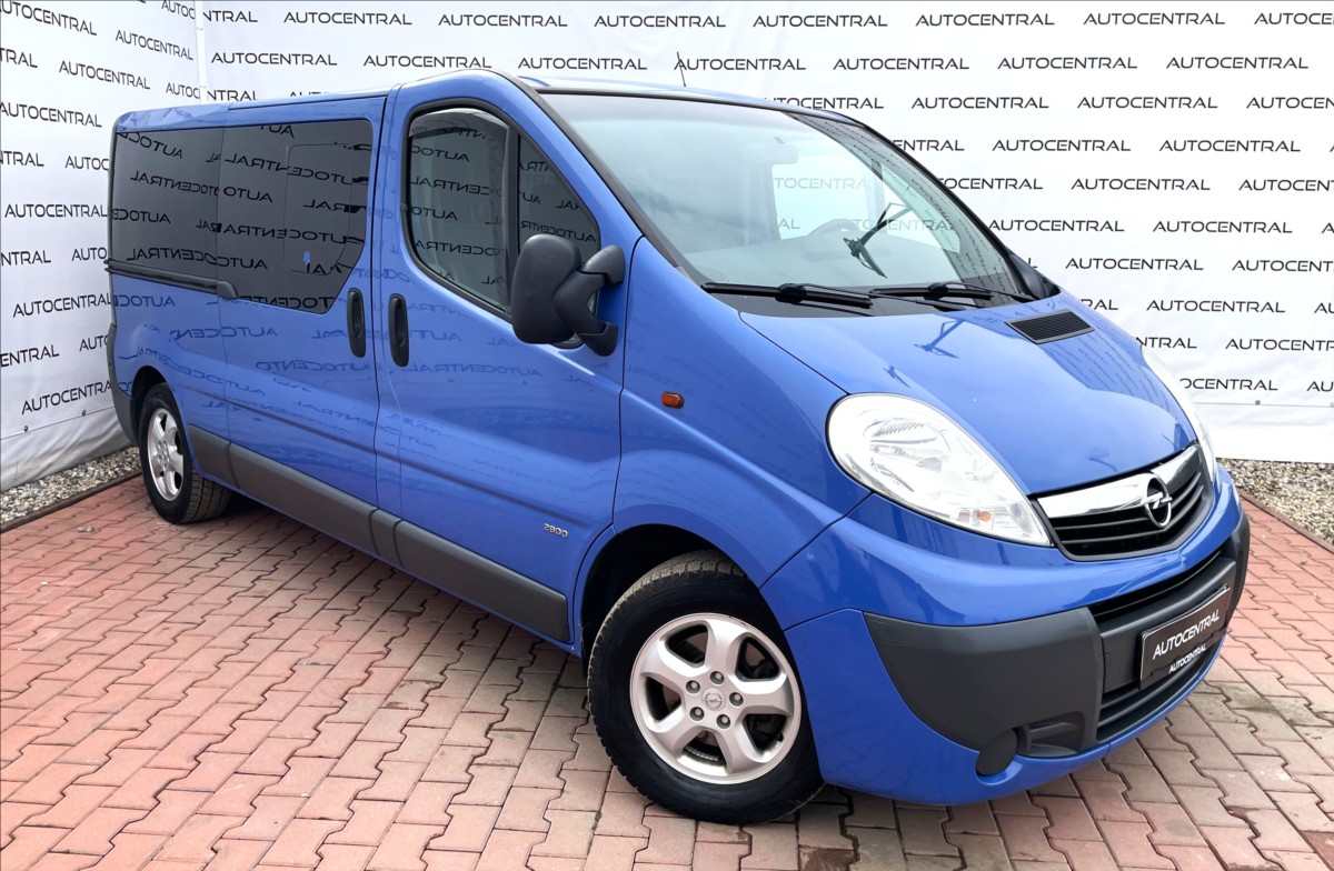 Opel Vivaro 2,5 D,107kW,9míst,po servisu,L
