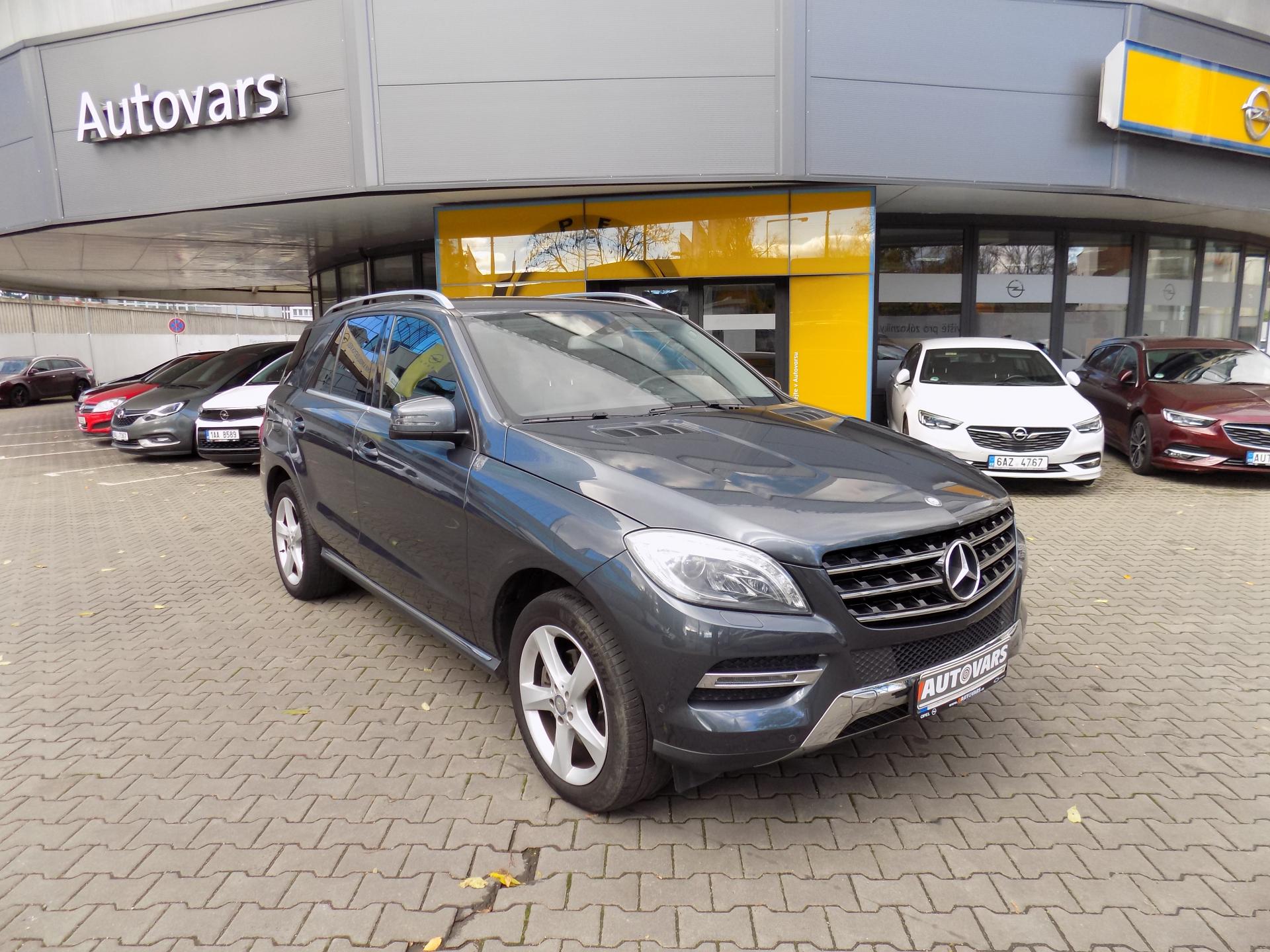Mercedes-Benz Třídy M 350 CDI 4 Matic