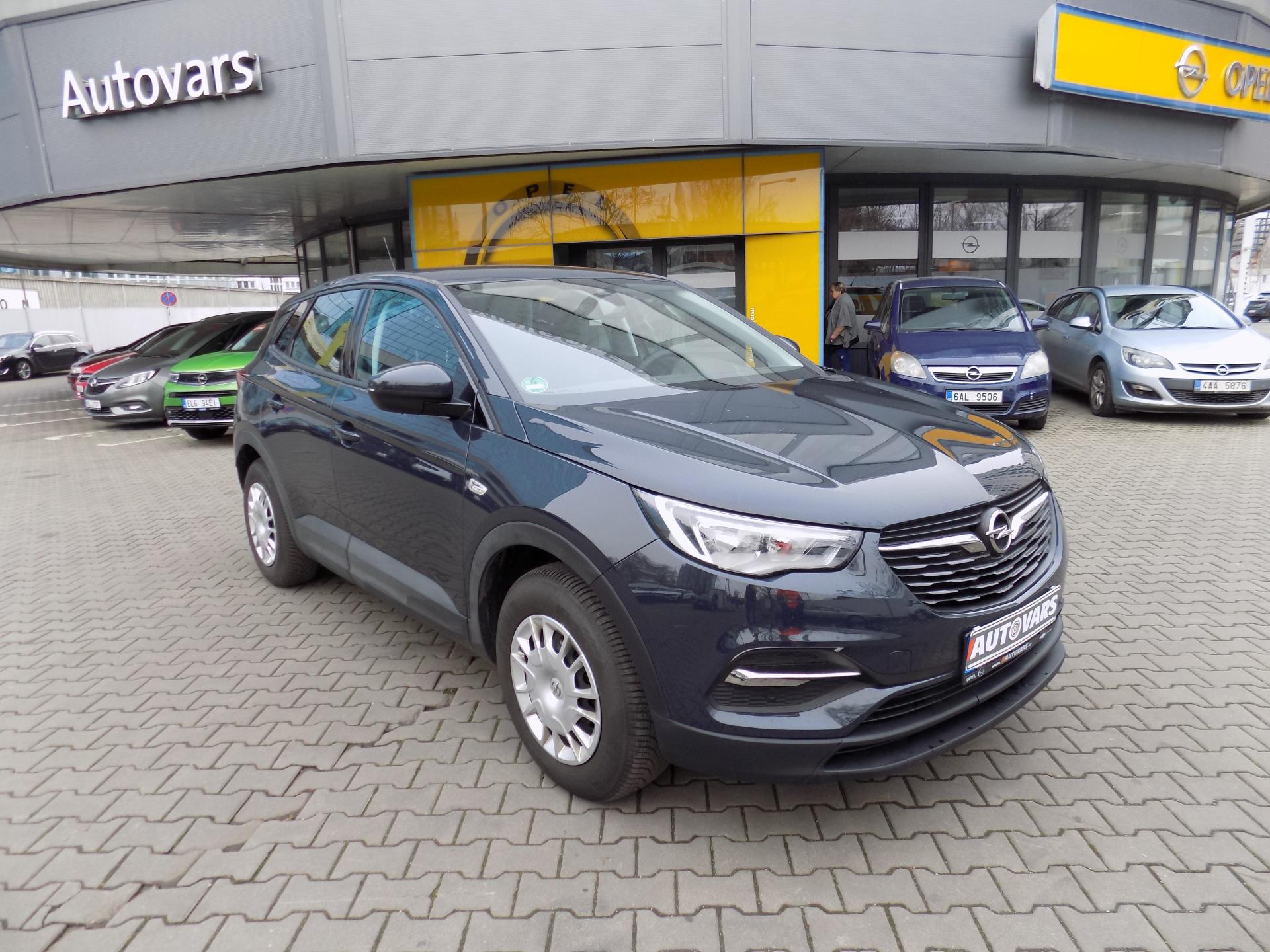 Opel Grandland X 1.2 TURBO 1. Majitel Automat