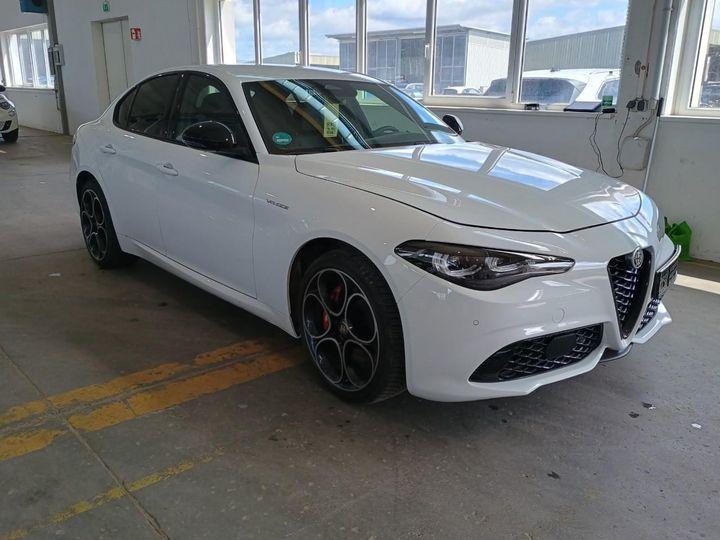 Alfa Romeo Giulia 2,0T 16V 206kW AT8-Q4 VELOCE