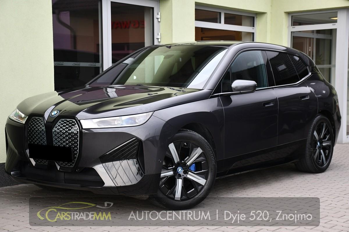 BMW iX xDrive40 H/K TAŽNÉ ČR