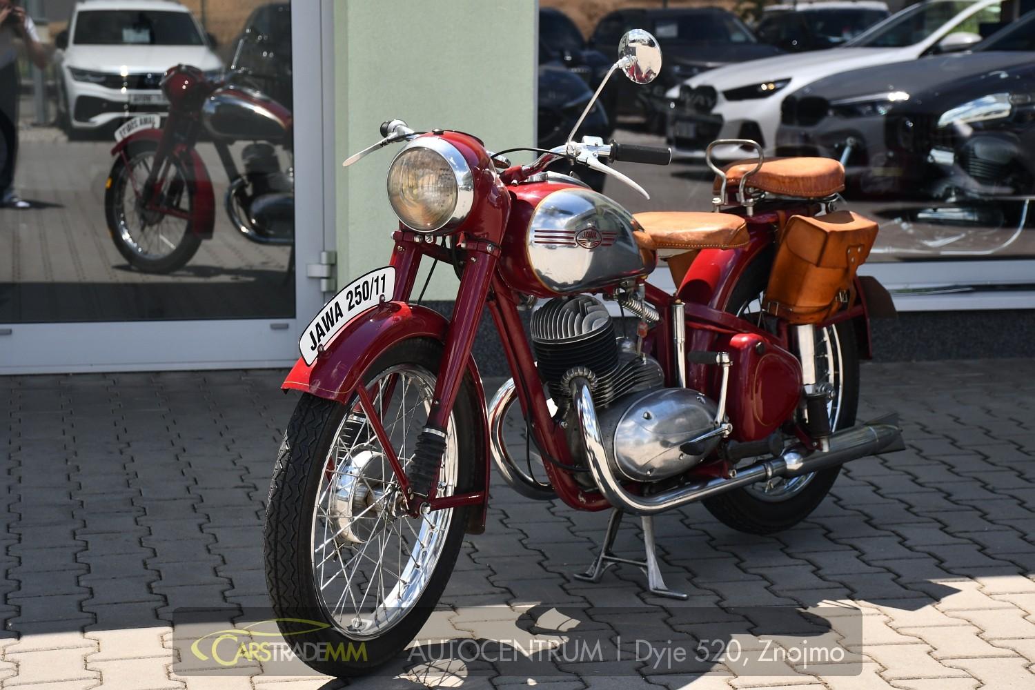 Jawa 250/11 Pérák