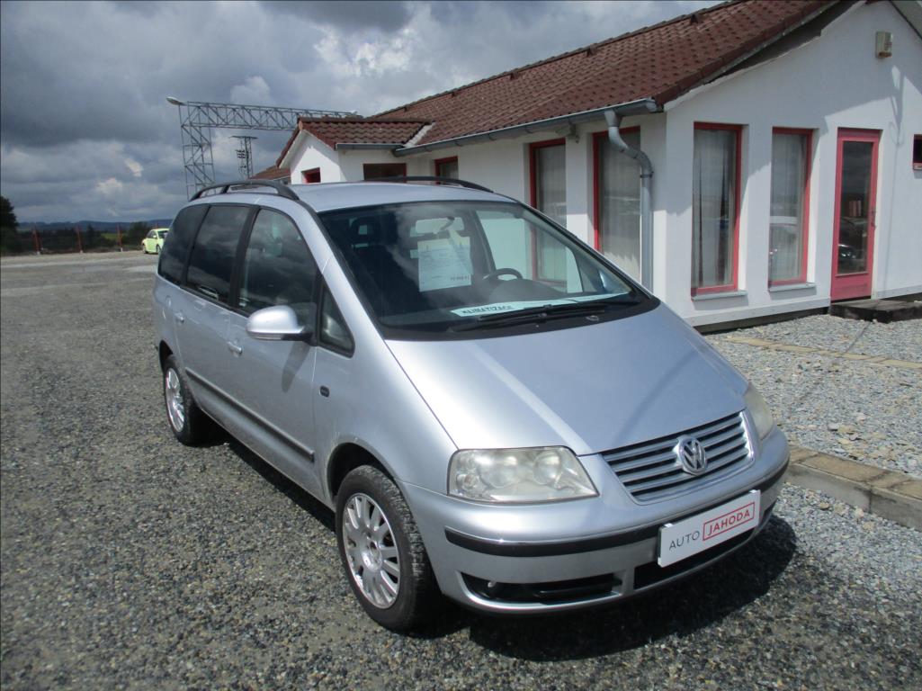 Volkswagen Sharan 1,9 TDi, aut. klima, 7místný,