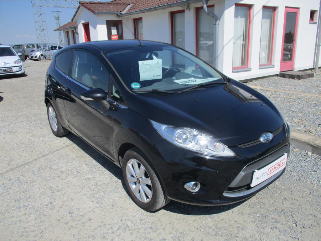 Ford Fiesta 1,2 i, aut.klima, serv.kniha,