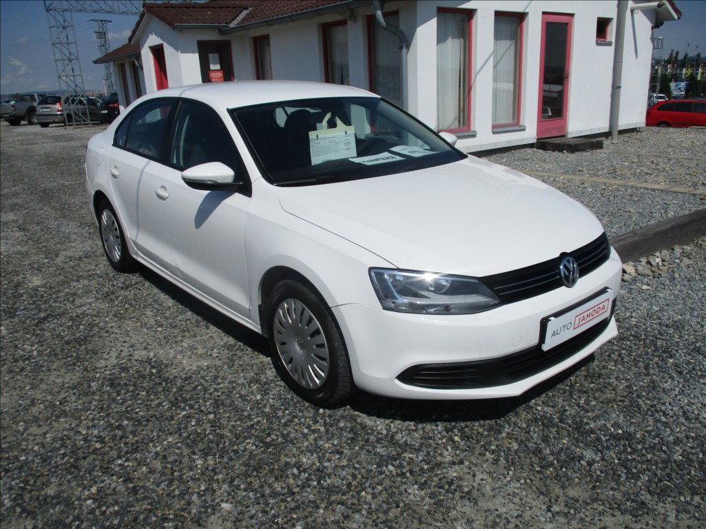 Volkswagen Jetta 1,6 TDI,klima,servis,1.maj,CZ,