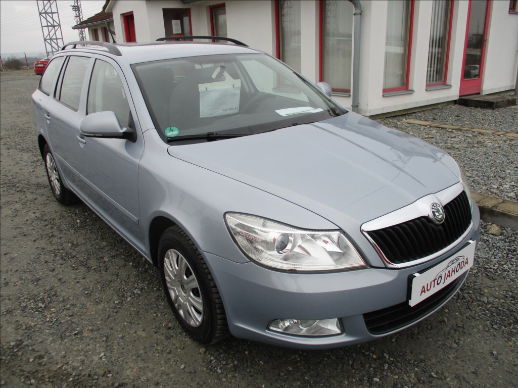 Škoda Octavia 1,2 TSI, serviska, aut. klima,