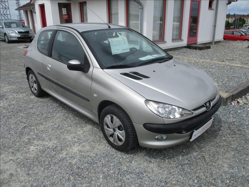 Peugeot 206 1,4 i,klima,serv.kniha,CZ