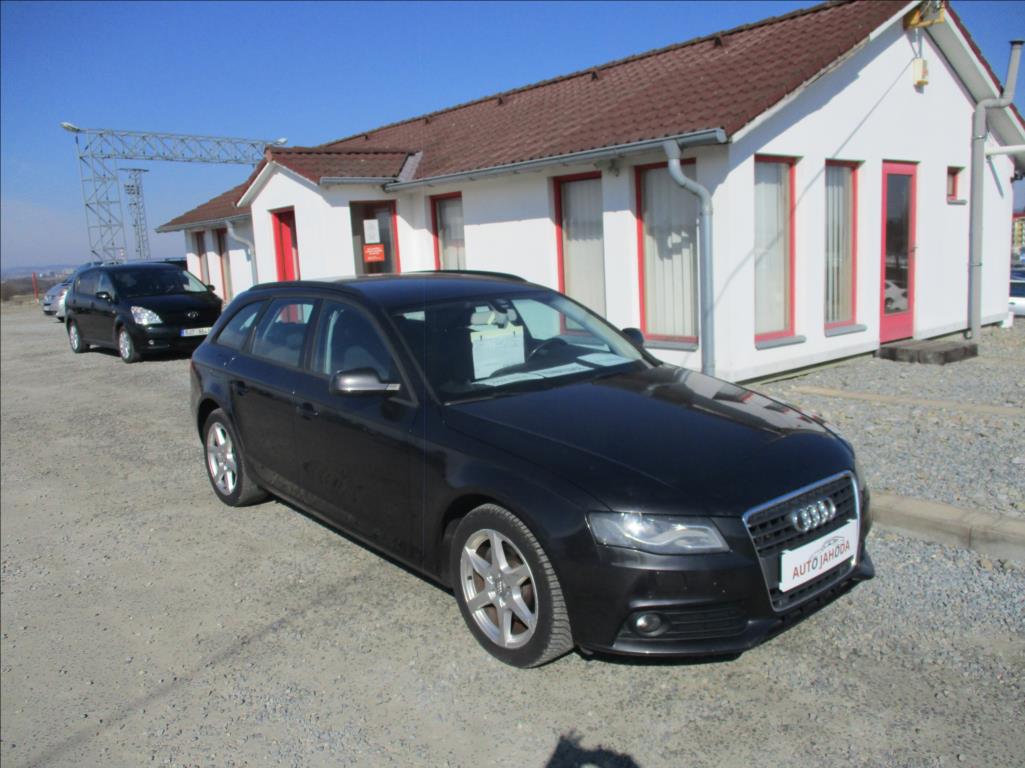 Audi A4 Avant 2,0 TDi, aut. klimatizac