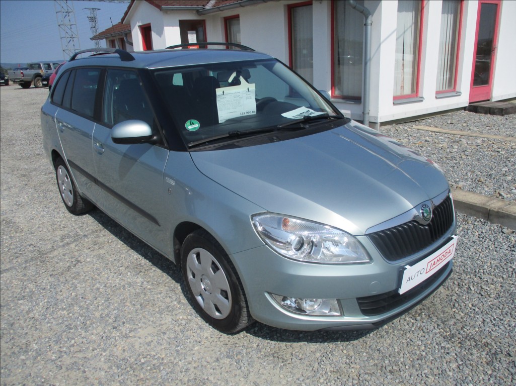 Škoda Fabia 1,2 TSI, aut.klima,serv.kniha,