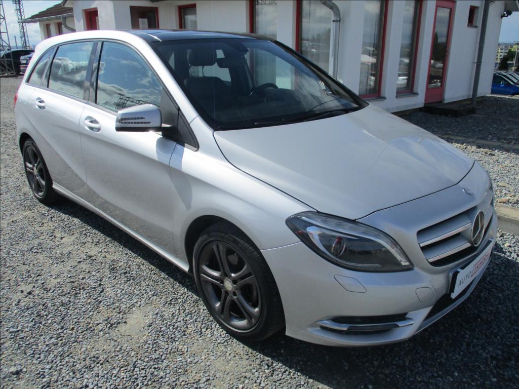 Mercedes-Benz Třídy B 1,5 180 CDi, klima,navigace,