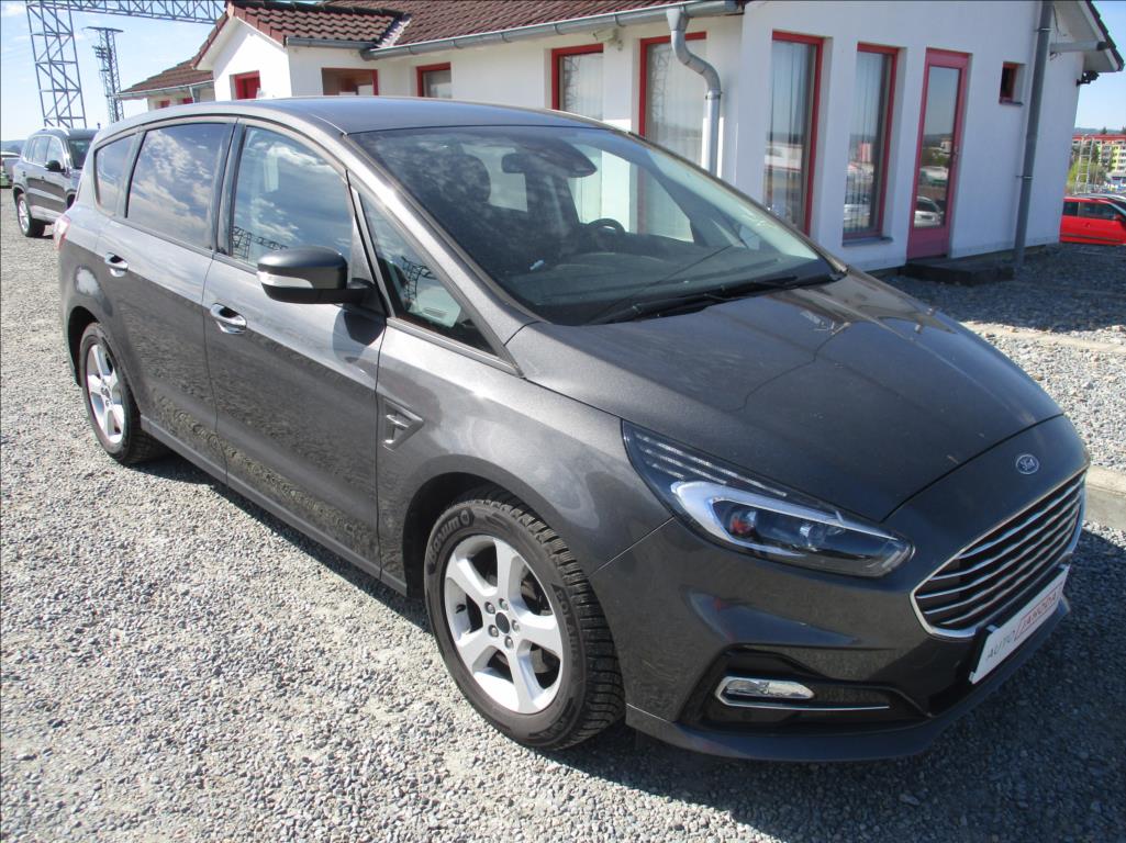 Ford S-MAX 2,0 TDCi, NAVI,serviska,tažné,
