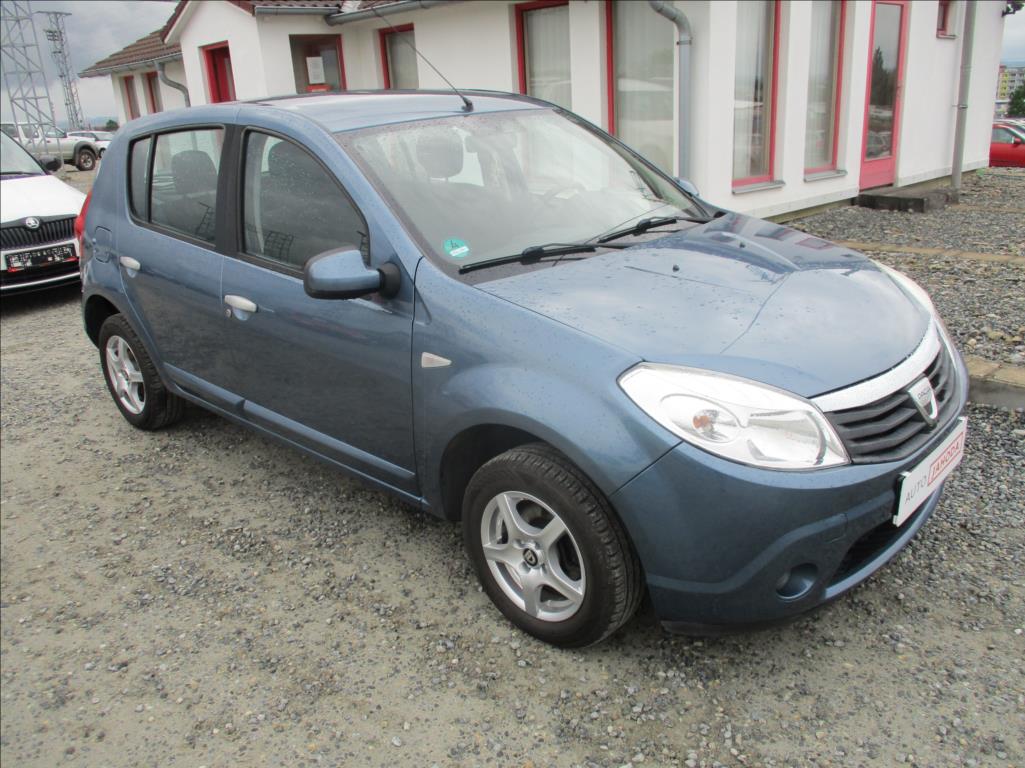 Dacia Sandero 1,4 i, klimatizace, serviska,