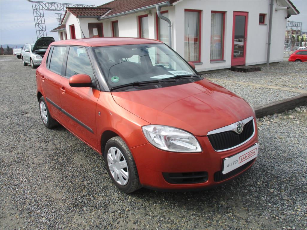 Škoda Fabia 1,2 i, klimatizace, 1.maj,