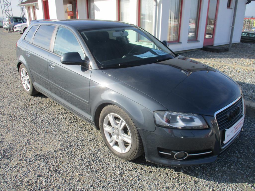 Audi A3 1,6 TDi,aut.klimaserv.kniha,