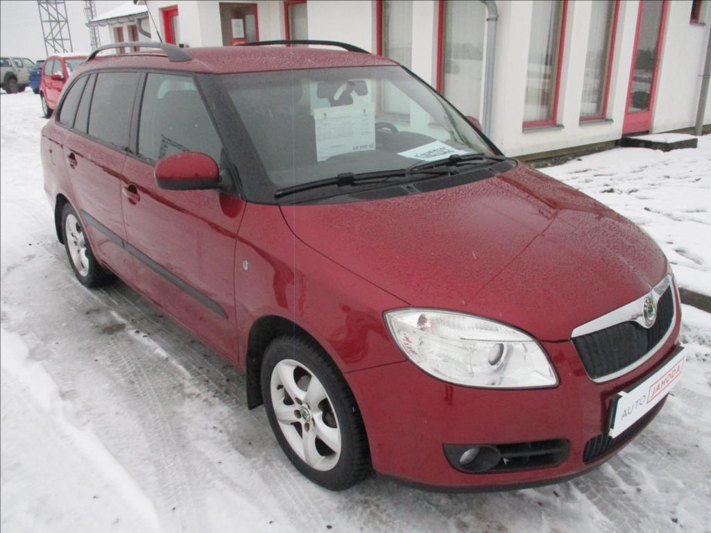Škoda Fabia 1,2 i, klima,servis,tažné,CZ