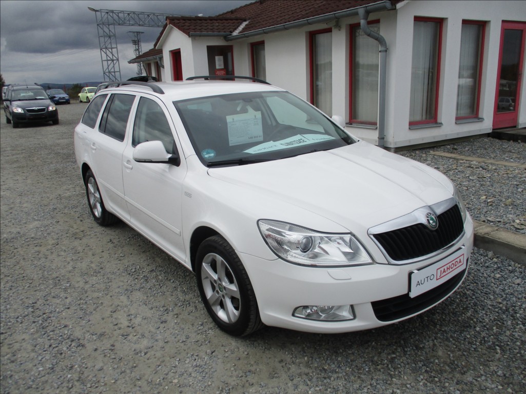 Škoda Octavia 1,4 TSI, NAVI,digiklima,tažné,