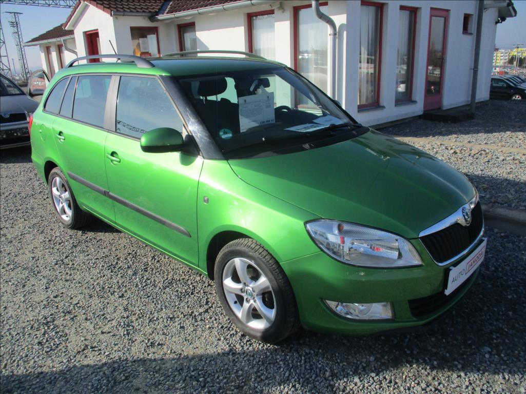 Škoda Fabia 1,2 TSI, klimatizace, serviska