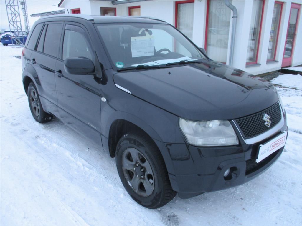 Suzuki Grand Vitara 2,0 i, NAVI,4x4,klima,serviska