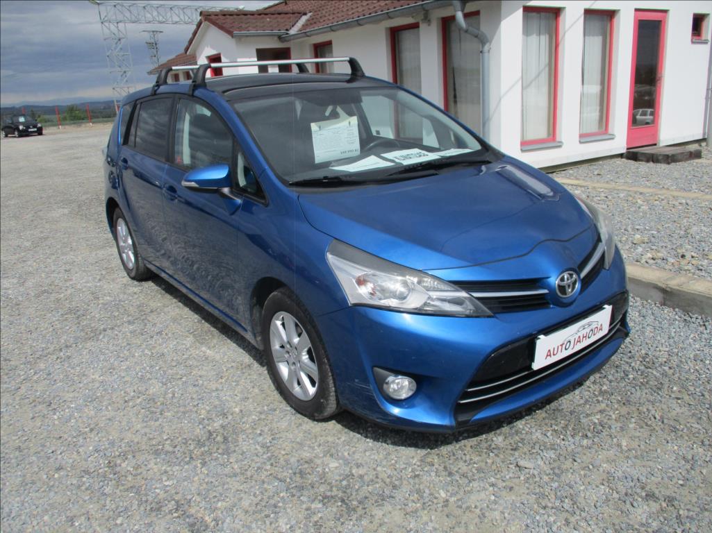 Toyota Verso 1,6 D4D, aut.klima.serv.kniha,