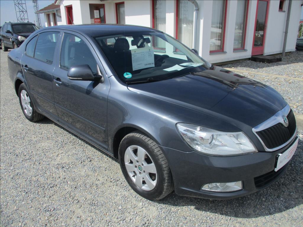 Škoda Octavia 1,4 TSI, klima,serv. kniha,