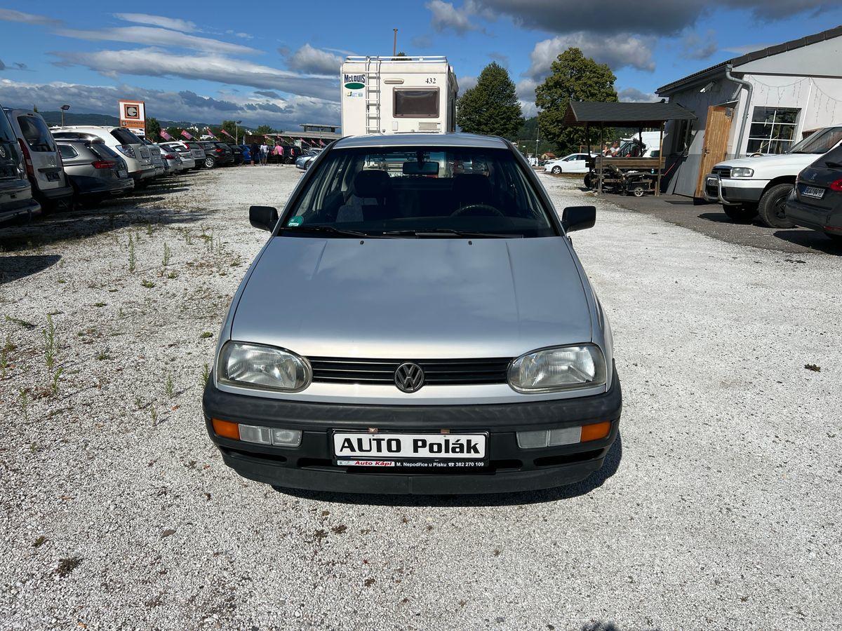 Volkswagen Golf 1,8 i 16V